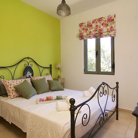 Loutra Resort Стая снимка